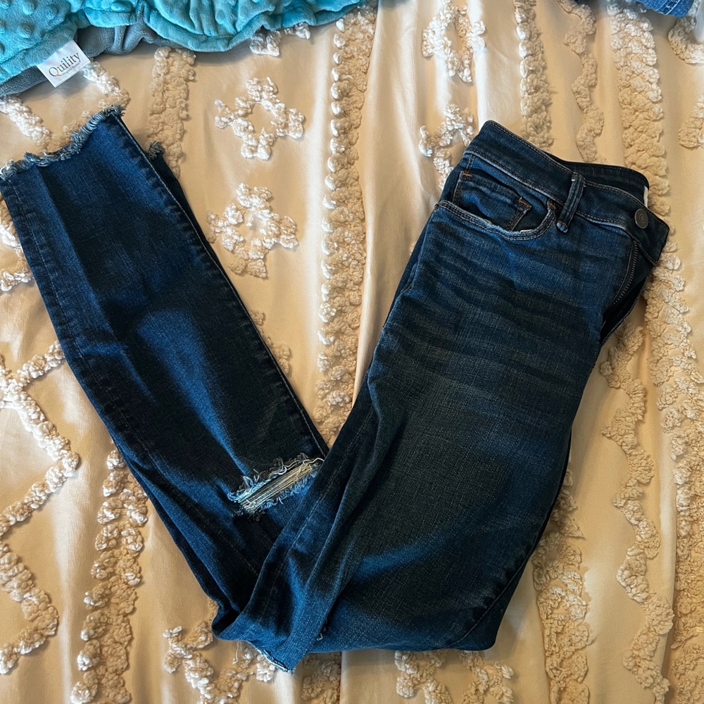 Abercrombie & Fitch Dark Blue Skinny Jeans